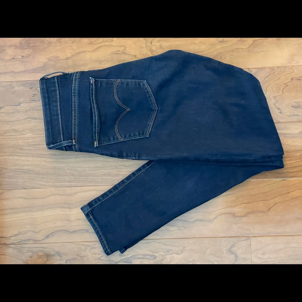 Levi’s 721 high rise skinny jeans